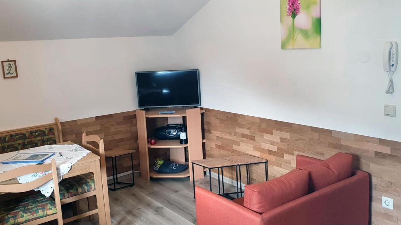 Buschhaeusl Apartment Филцмос Екстериор снимка